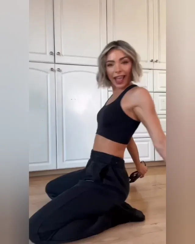 Mouthwatering Outdoor and Oral Performance